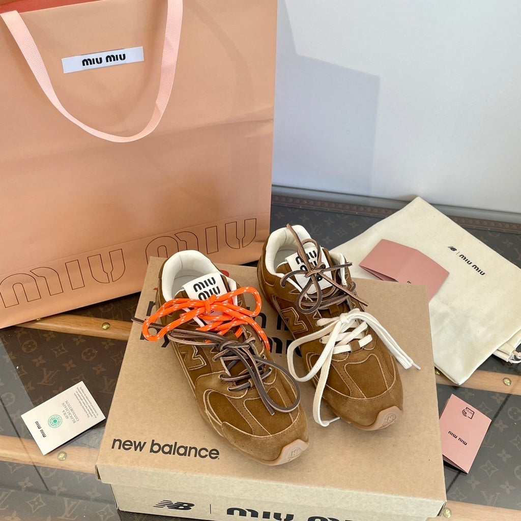 PRE-ORDER BROWN TRAINERS