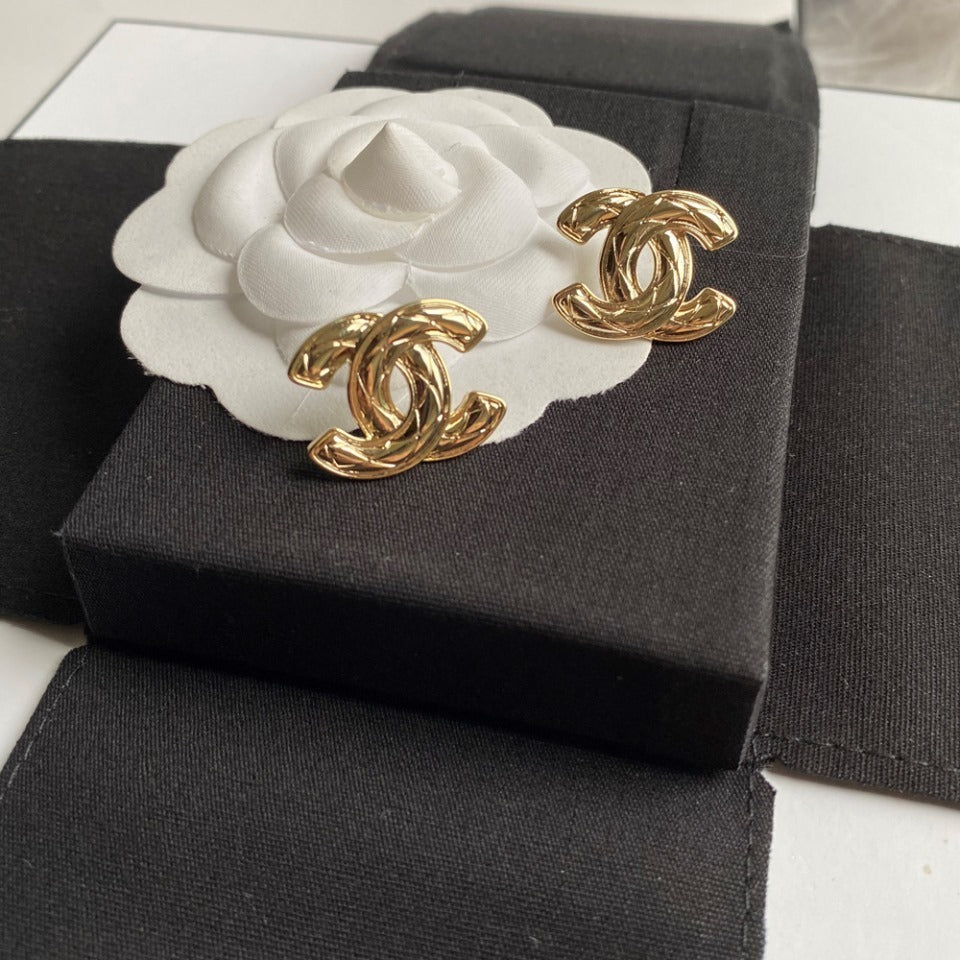 PRE-ORDER CLASSIC EARRINGS