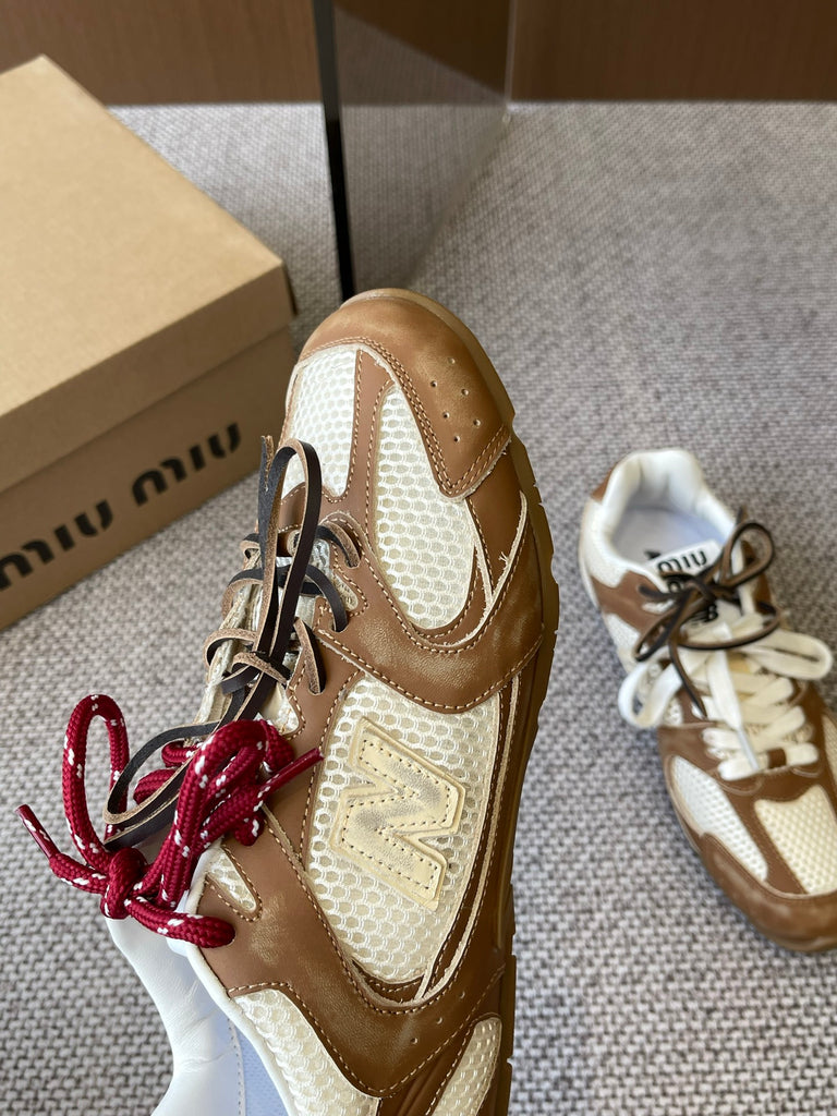 Pre-Order | Retro Panel Lace-Up Trainers – Camel & Cream