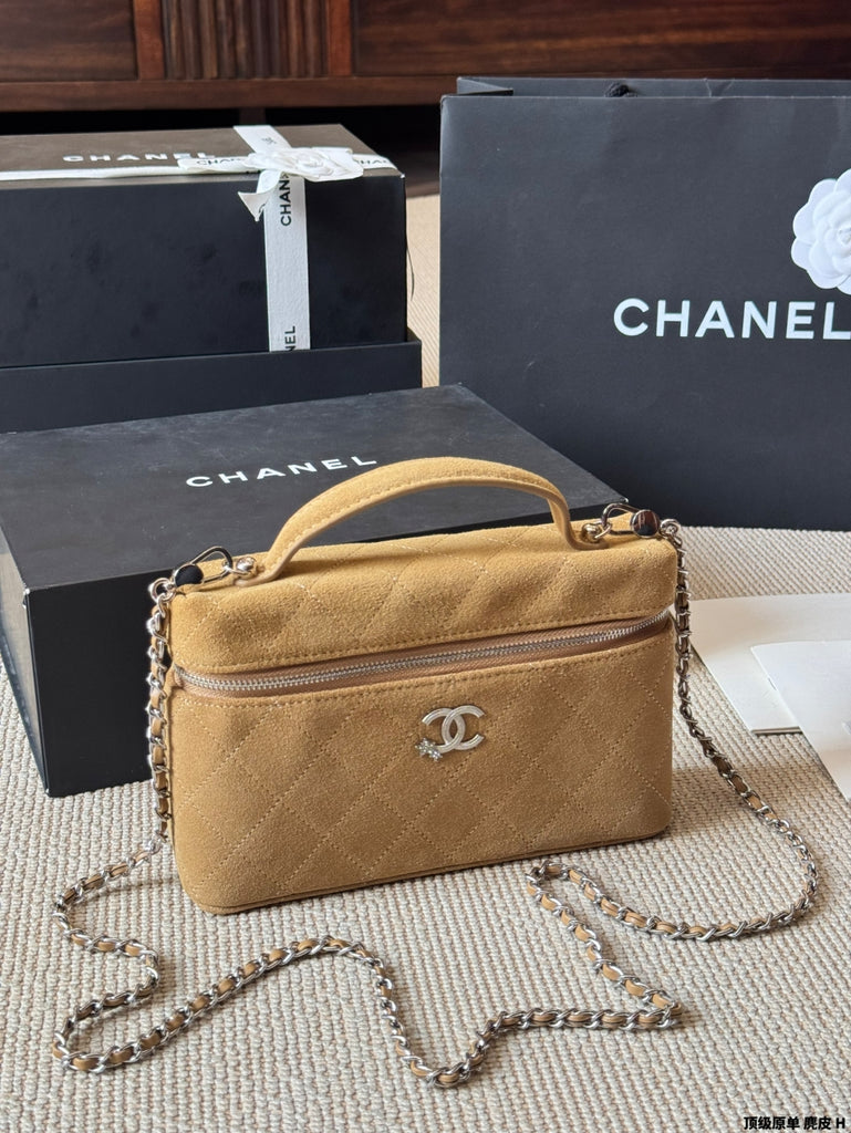 Suede Quilted Box Bag with Chain Strap – Pre-Order