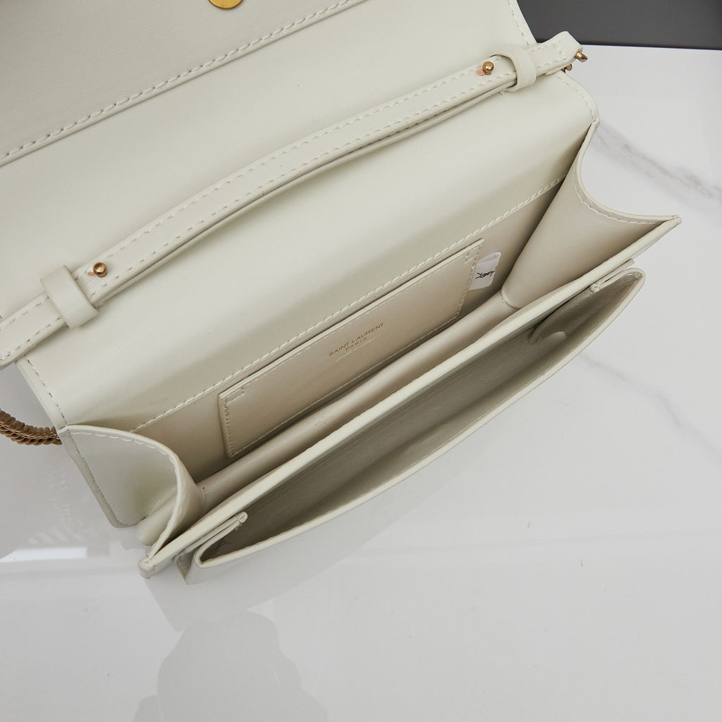 PRE-ORDER WHITE AND GOLD BAG