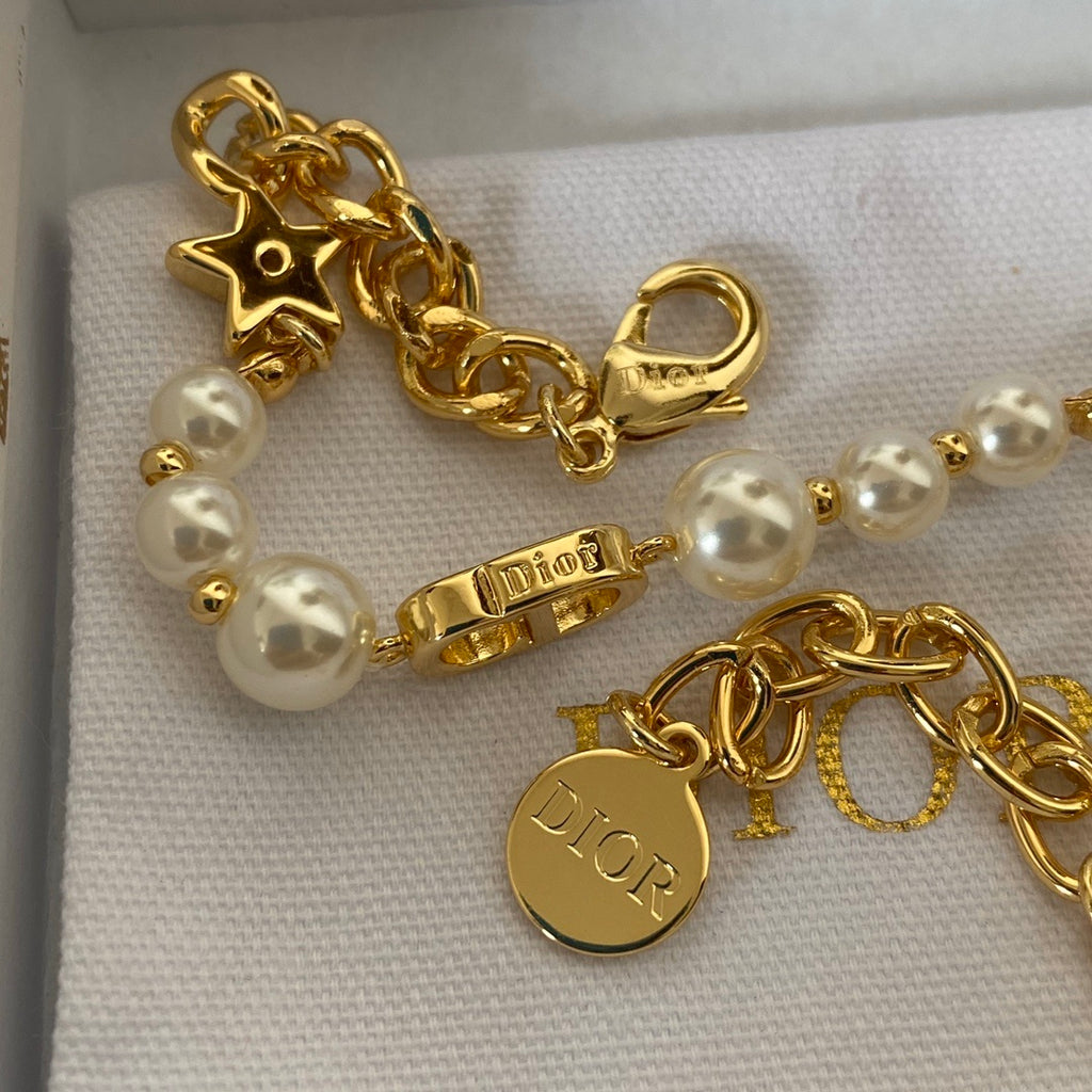 PRE-ORDER PEARL BRACELET