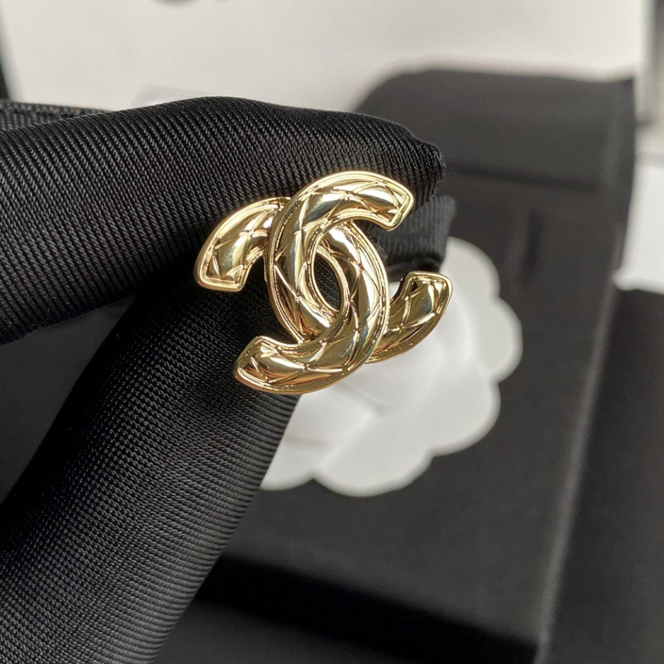 PRE-ORDER CLASSIC EARRINGS