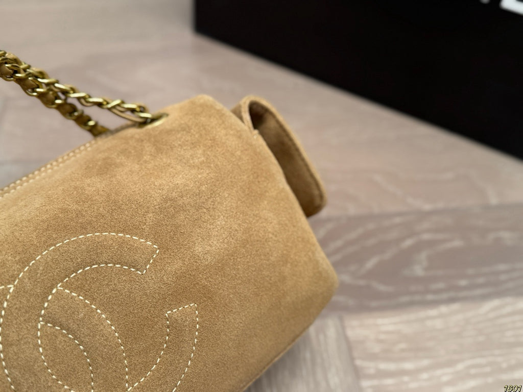 PRE-ORDER FAUX SUEDE SHOULDER BAG